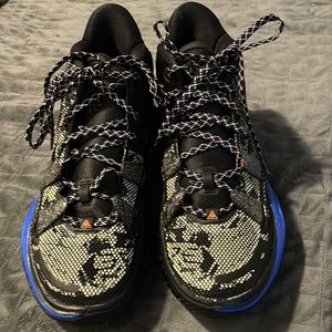 Mens athletic shoes Nike Kyrie Seven FA21 basketball shoes NWOT